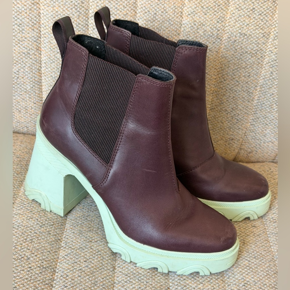 SOREL Burgundy Teal Leather Chelsea "Brex" Platform Booties, sz 9